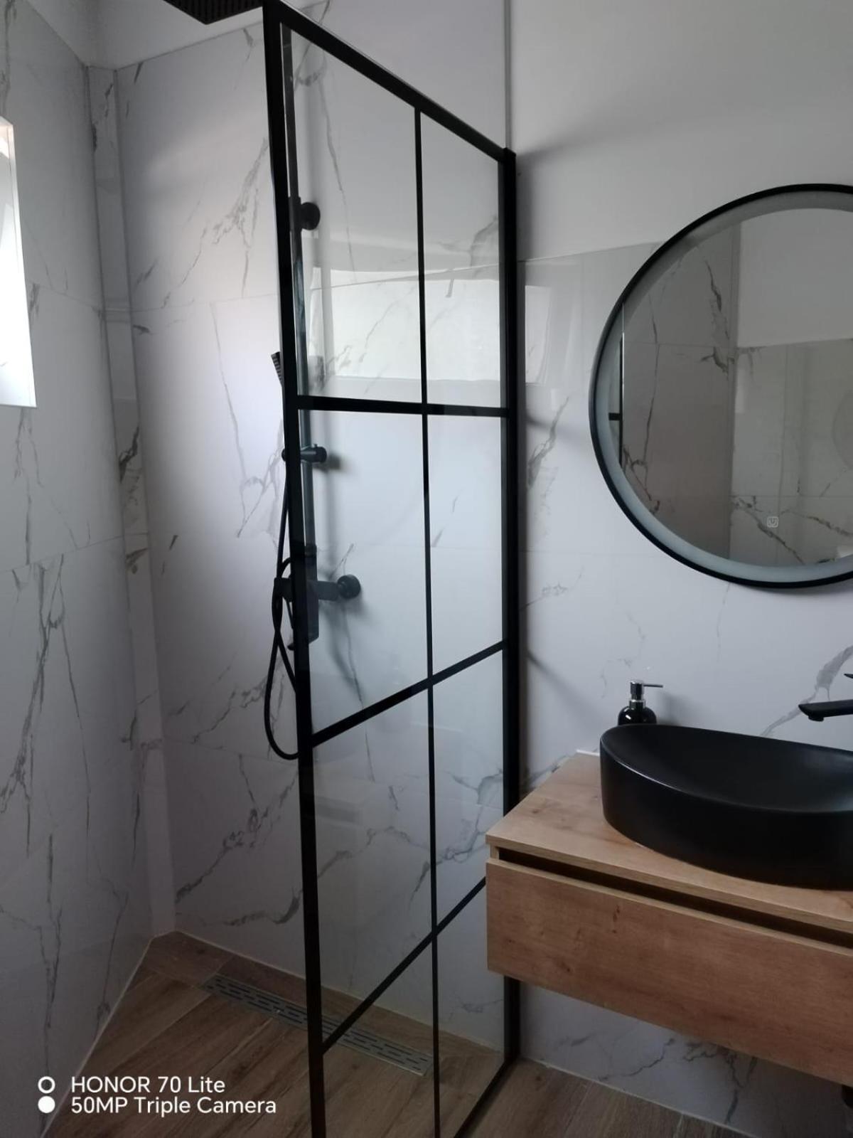 Apartments Karaba Pakoštane Eksteriør bilde