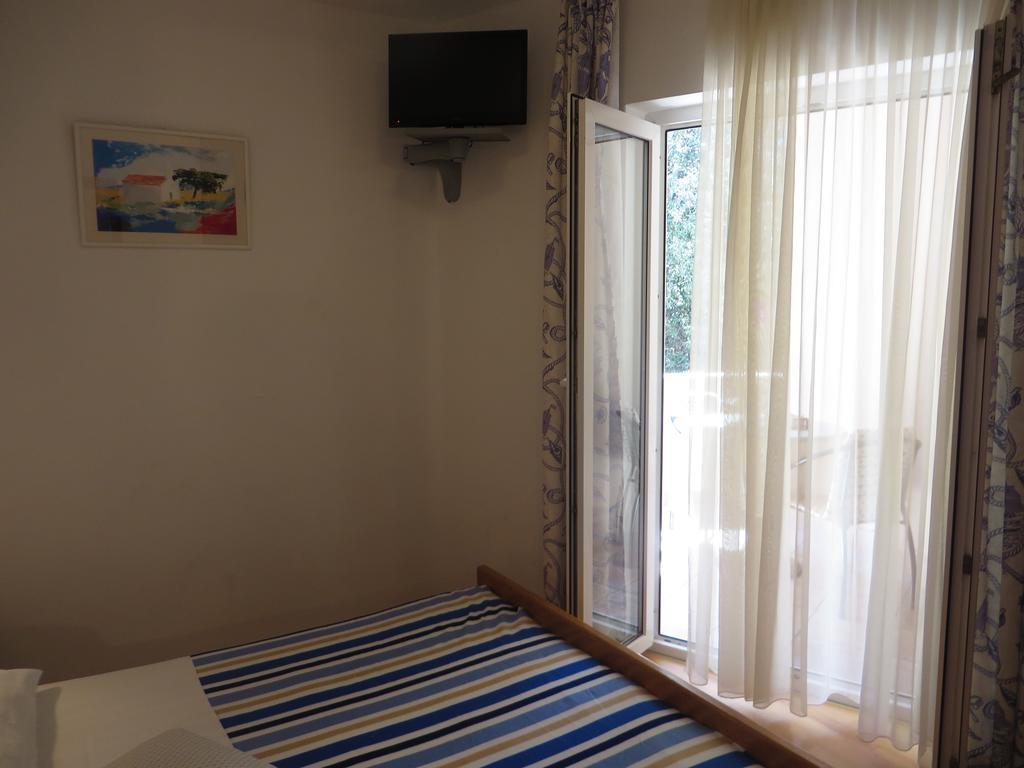 Apartments Karaba Pakoštane Eksteriør bilde