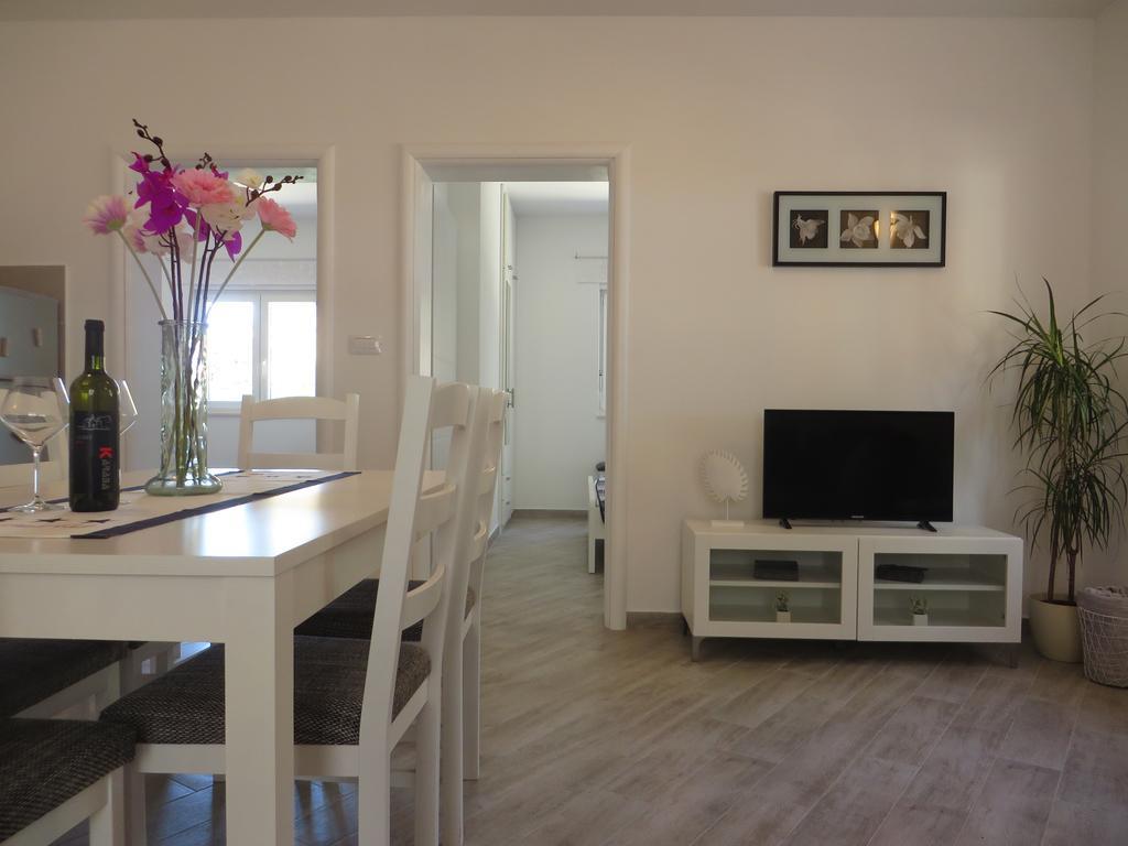 Apartments Karaba Pakoštane Eksteriør bilde