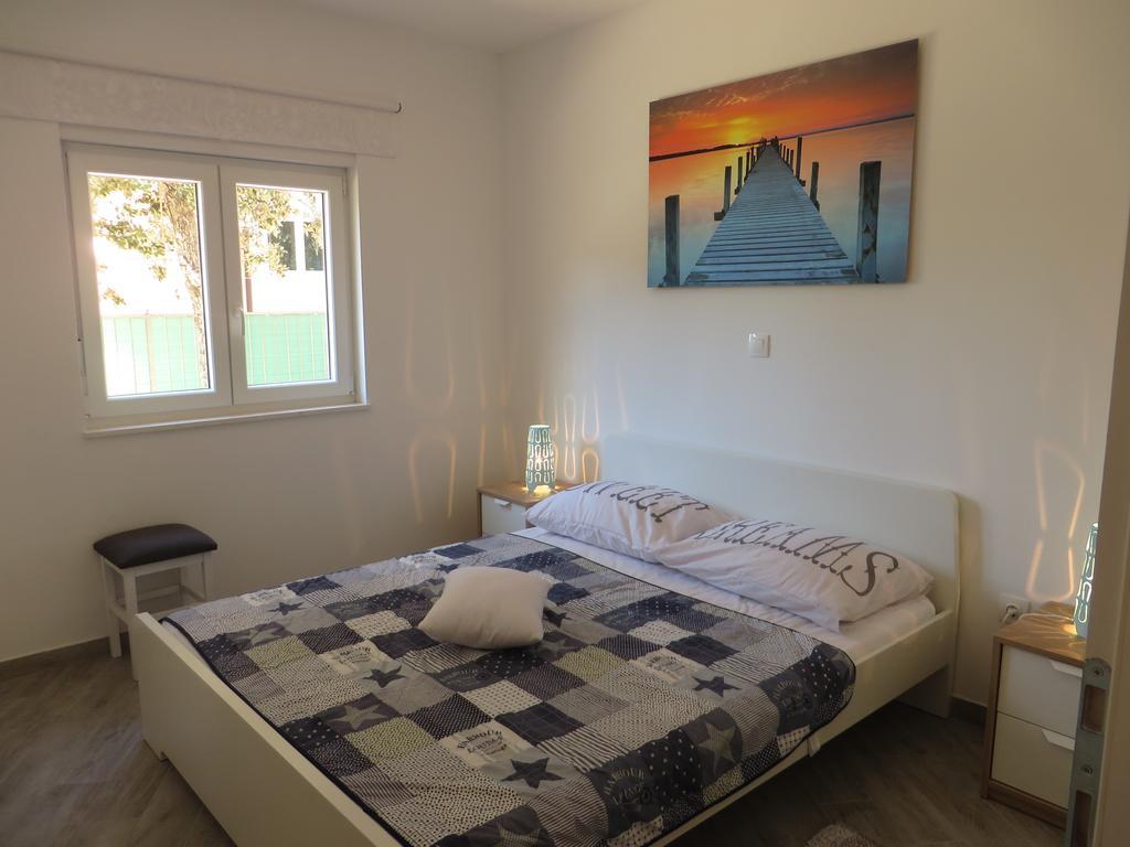 Apartments Karaba Pakoštane Eksteriør bilde